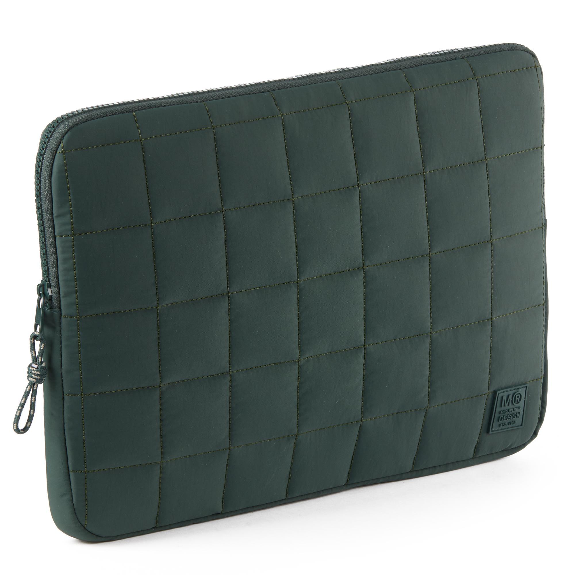 Product image 2 of 5 for LAPTOP SLEEVE APLI 15-16" QUILTED ASST