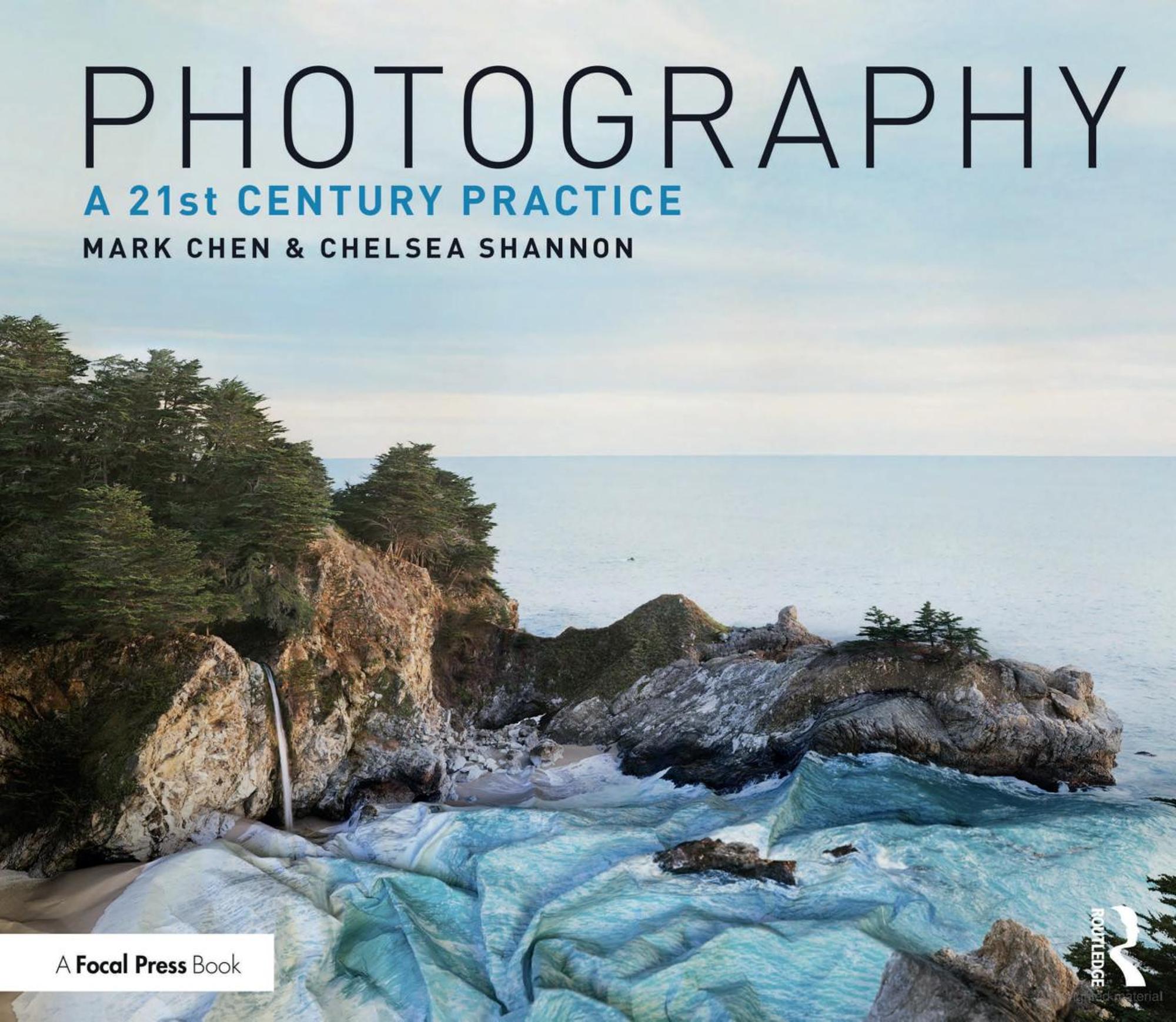 Cover image for PHOTOGRAPHY: 21ST CENTURY PRACTICE