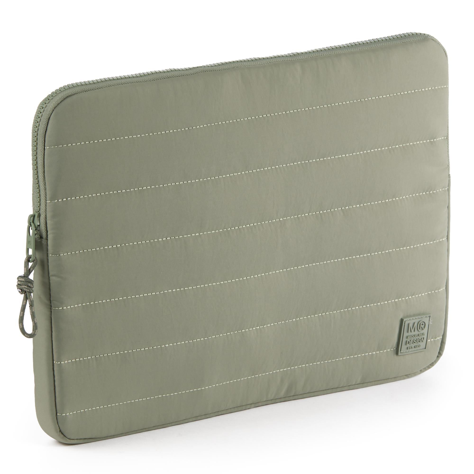 Product image 4 of 5 for LAPTOP SLEEVE APLI 15-16" QUILTED ASST