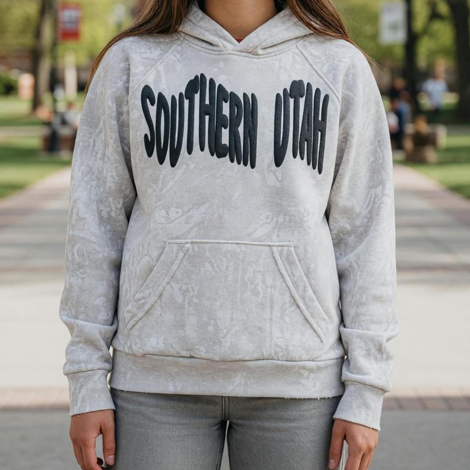 Product image 1 of 6 for SOUTHERN UTAH RAW-EDGE FLEECE CAMO HOODIE