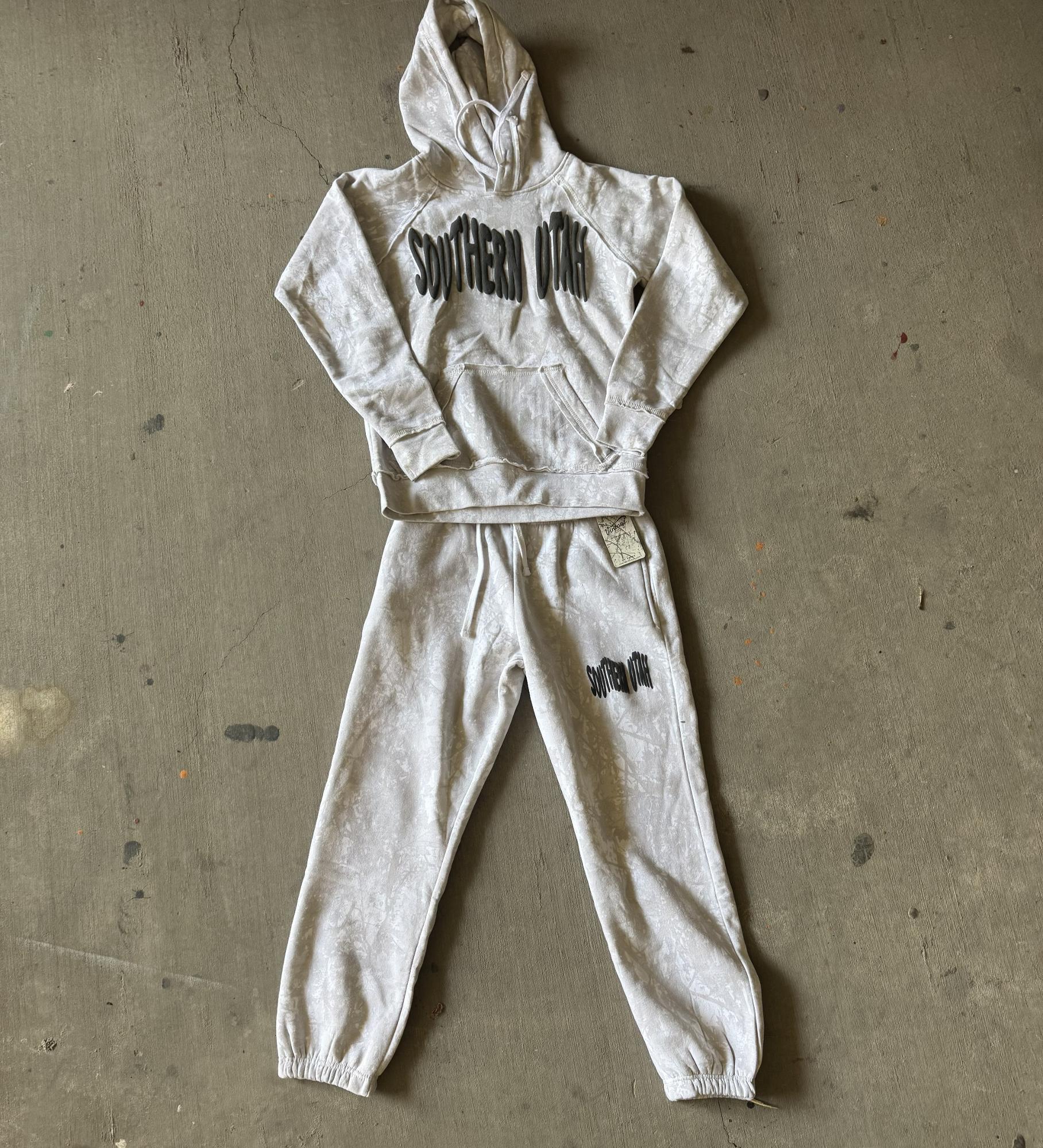 Product image 2 of 4 for SOUTHERN UTAH RAW-EDGE FLEECE CAMO HOODIE