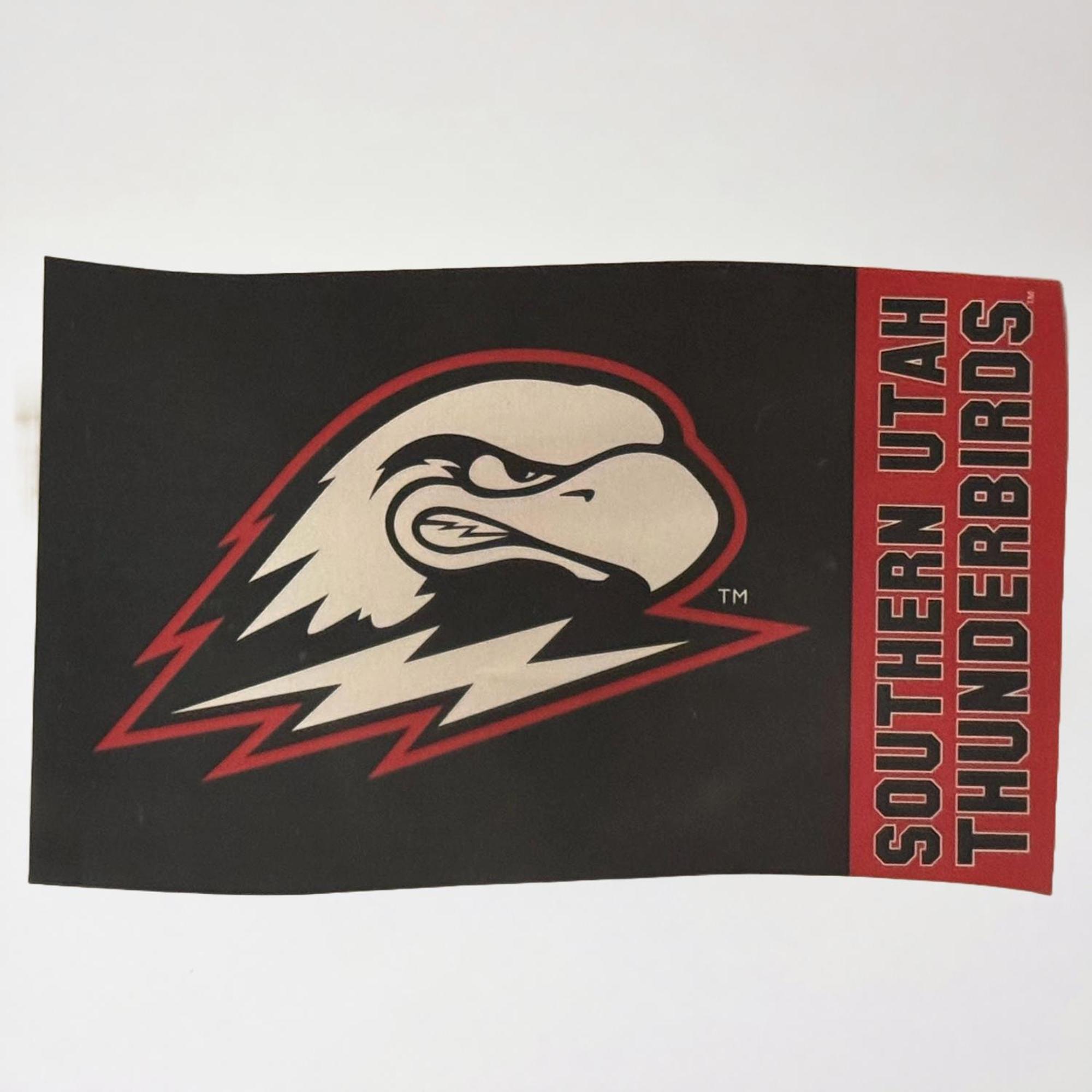 Product image 1 of 2 for UBF DURAWAVE FLAG SOUT HEAD 3X5 2CP