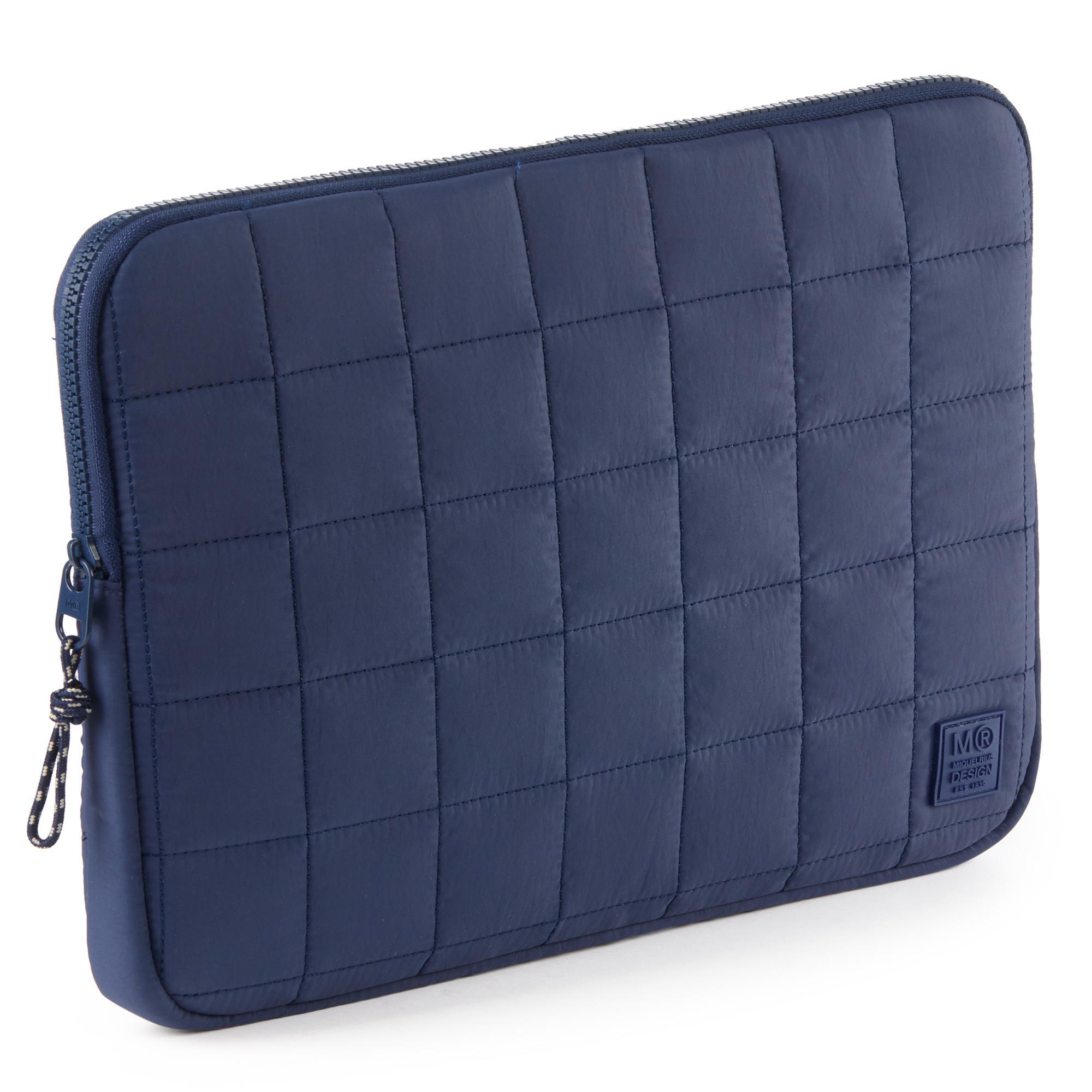 Product image 3 of 5 for LAPTOP SLEEVE APLI 15-16" QUILTED ASST