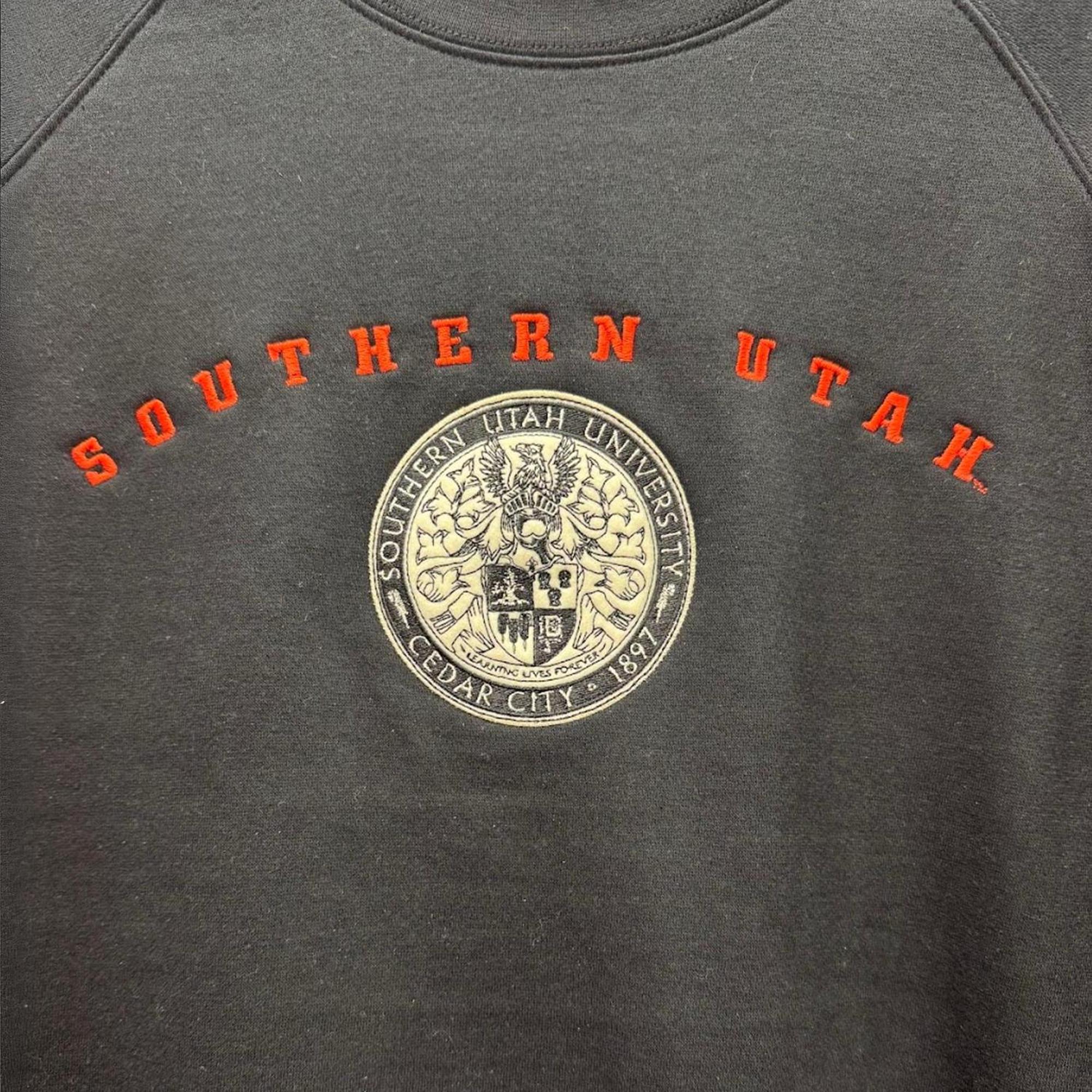 Product image 2 of 2 for CHAMPION CREW BLACK SUU SEAL