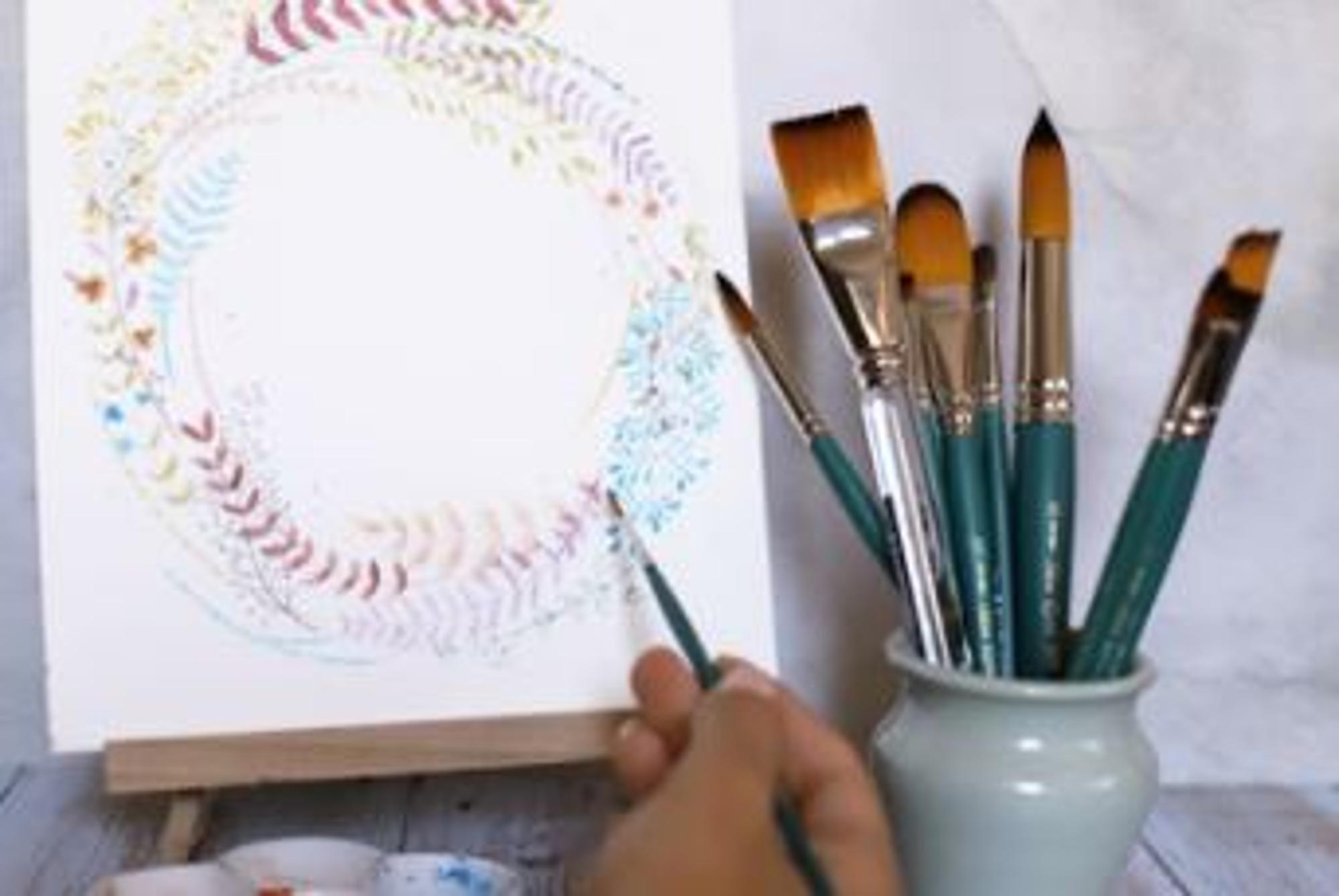 image of: Crystal Short Handle Brush Round 8