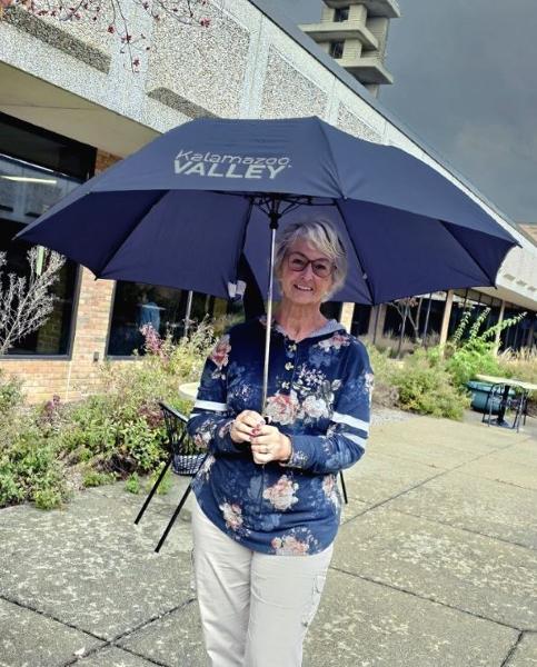 Kalamazoo Valley "Big Storm" Overszed Umbrella; $24.95