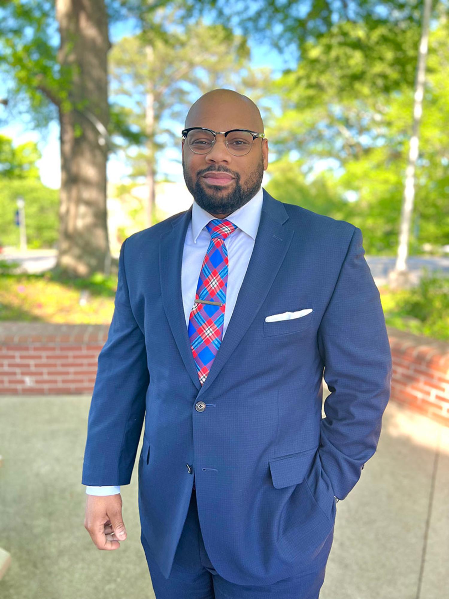 image of: UWG TARTAN NECK TIE