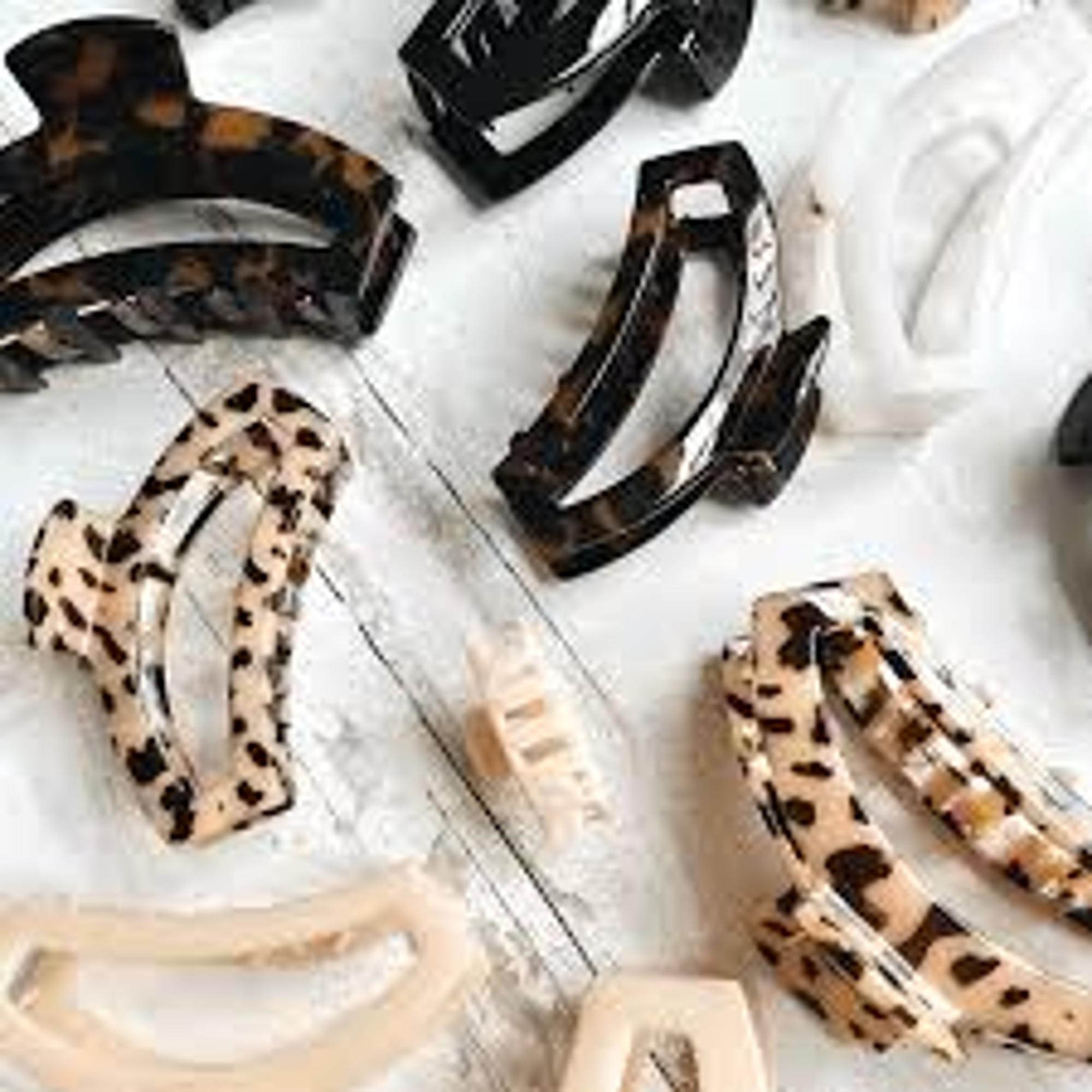 image of: TELETIES Hair Clip - Open